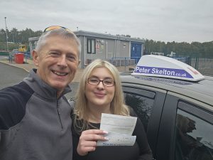 Automatic Driving Lessons Thatcham - Lauren Kremzer