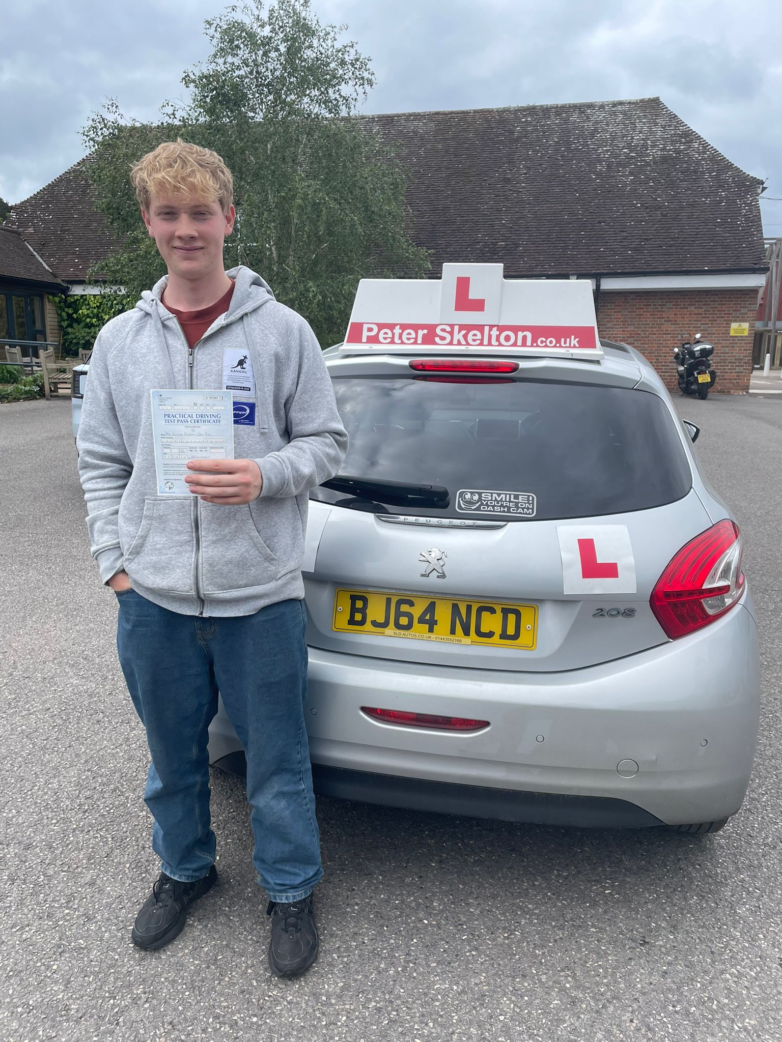 Finn Van Zyl - Driving Test first time pass in Newbury
